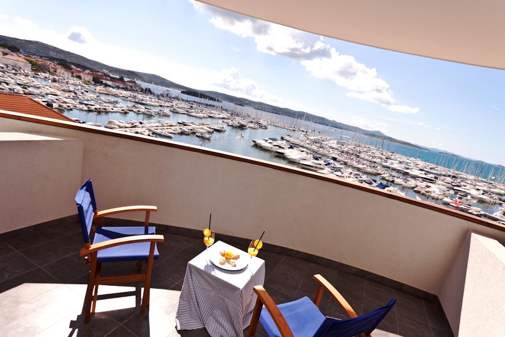 Hotel In Biograd Na Moru Luaran gambar