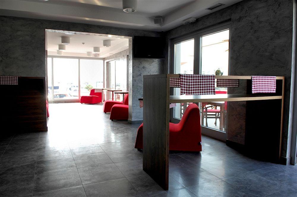 Hotel In Biograd Na Moru Luaran gambar